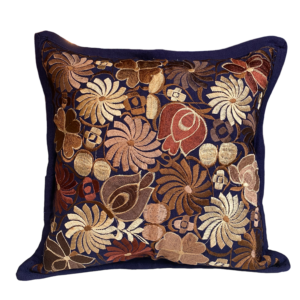 Cuscino Ricamato Con Filo Di Seta