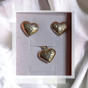 Orecchini e ciondolo in argento .925