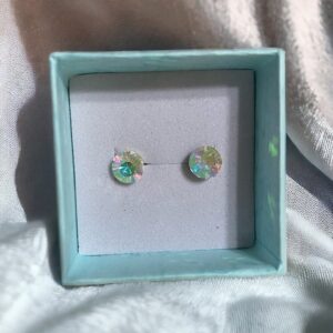 Orecchini a lobo con zircone bianco