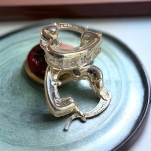 Orecchini a cuore con zirconi