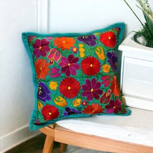 Cuscino Ricamato Con Filo Di Seta