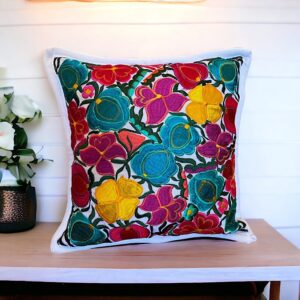 Cuscino Ricamato Con Filo Di Seta