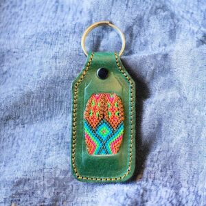 Portachiavi in pelle riciclata e canapa