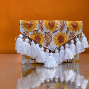 Pochette In Cotone Con Ricami In Filo Di Seta