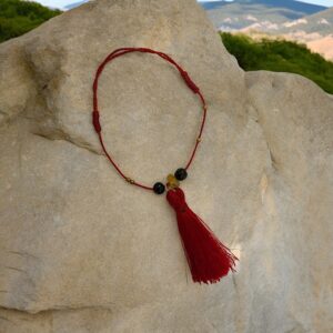 Bracciale con filo di seta e Ambra