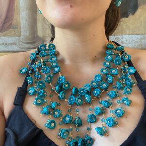 Collana e orecchini in paglia e cristalli