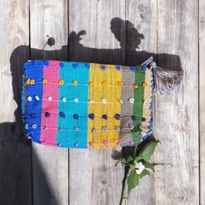 Porta monete fatto su telaio