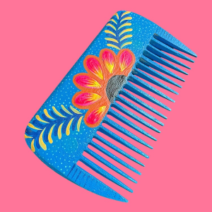 Pettine in legno dipinto a mano