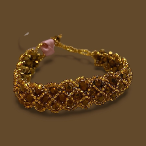 Bracciale in perline e cristalli fatto a mano