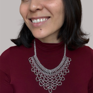 Collana con perline e cristalli