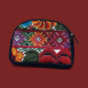 Portamonete ricamato a mano